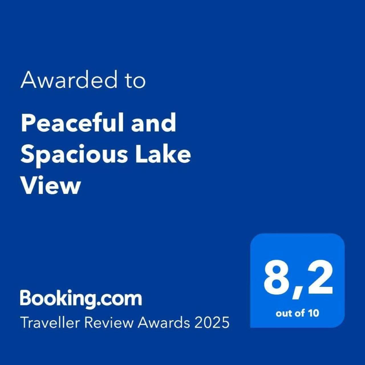Peaceful And Spacious Lake View Вест-Келоуна Экстерьер фото